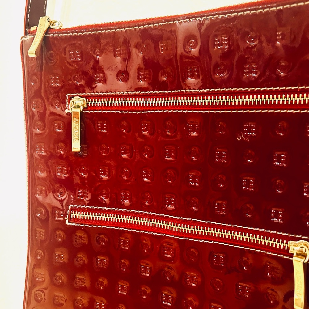 🇮🇹 MINT CONDITION ARCADIA BAG! 🇮🇹 GORGEOUS RED PATENT EMBOSSED BAG - Picture 10 of 11